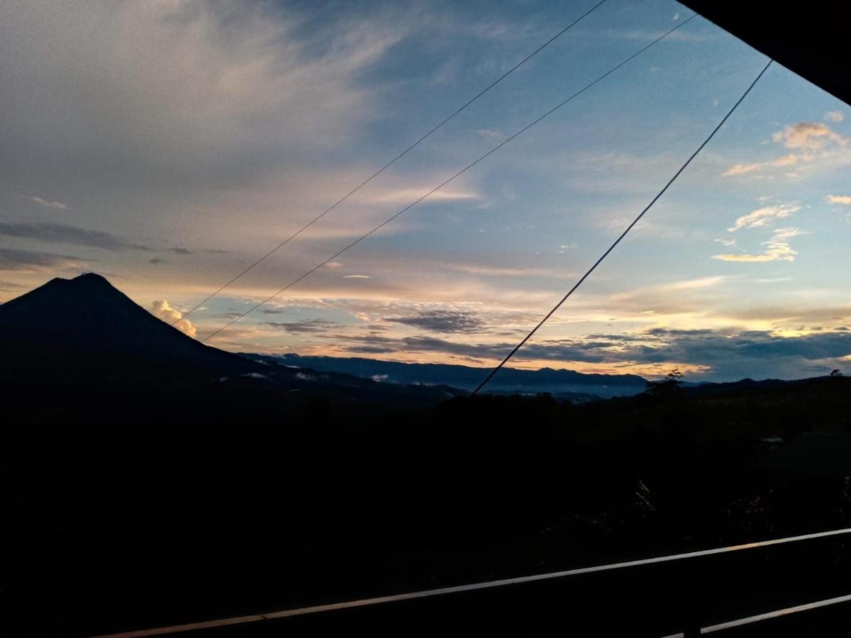 Encanto Arenal Lodge La Fortuna ภายนอก รูปภาพ