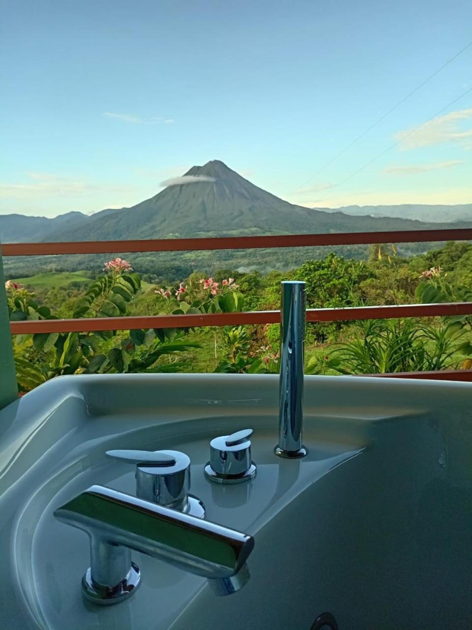 Encanto Arenal Lodge La Fortuna ภายนอก รูปภาพ